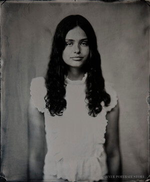 Rebecca-Silver Portrait Store-Wet plate collodion-Black glass Ambrotype 35 x 43 cm.