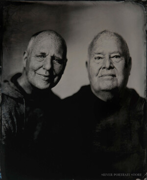 Ger & Sander-Silver Portrait Store-Wet plate collodion-Tintype 35 x 43 cm