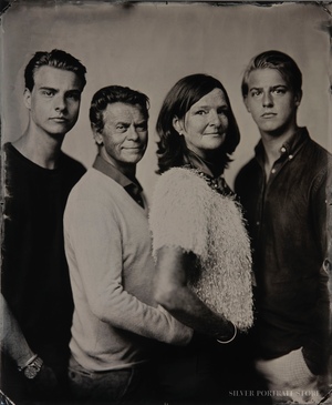 Family Hartley-Silver Portrait Store-Wet plate collodion-Black glass Ambrotype 35 x 43 cm.